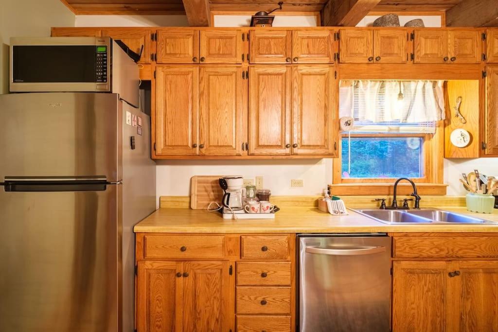 StackRock Cabin in Blue Ridge Mountains - Housity
