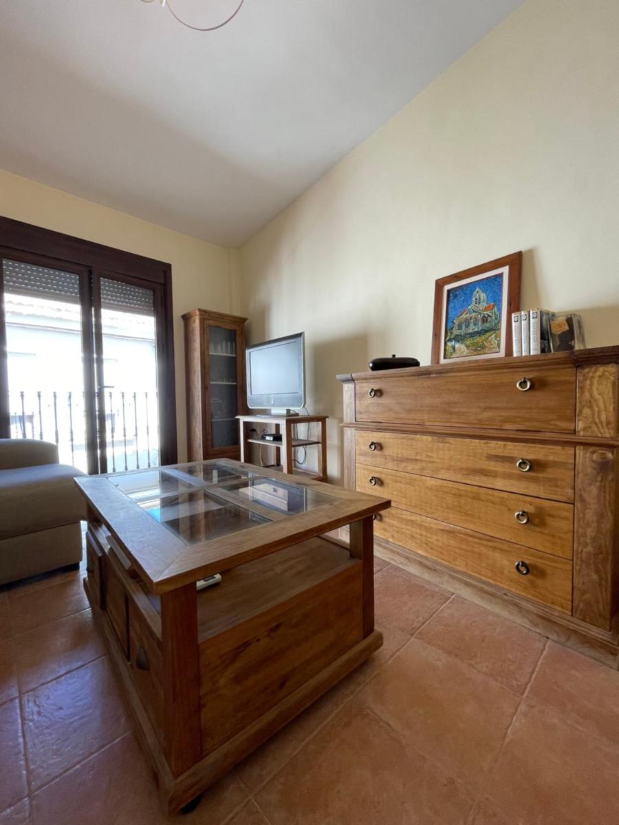 LaFrenchTouch - Relájate y desconecta al pueblo - Housity