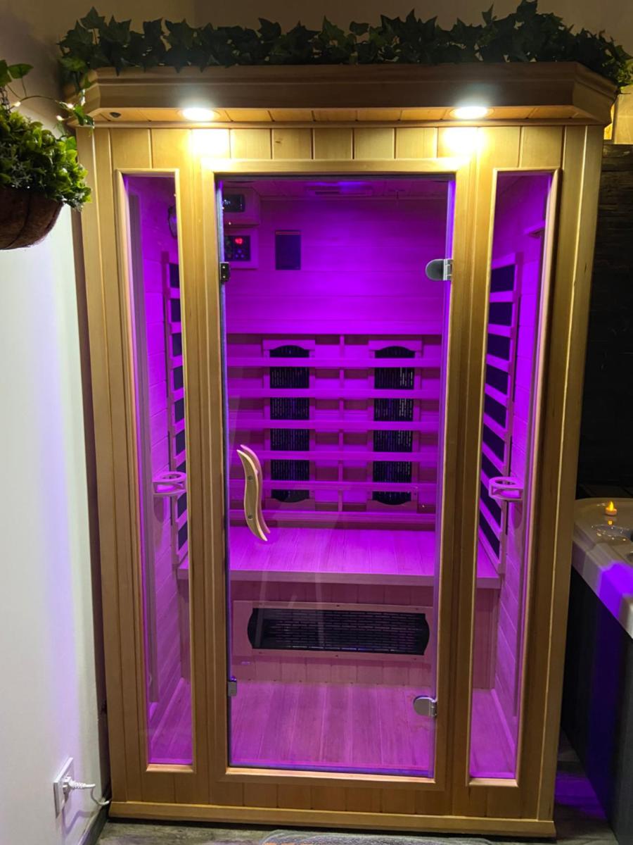 le tricosy jacuzzi et sauna privatif - Housity