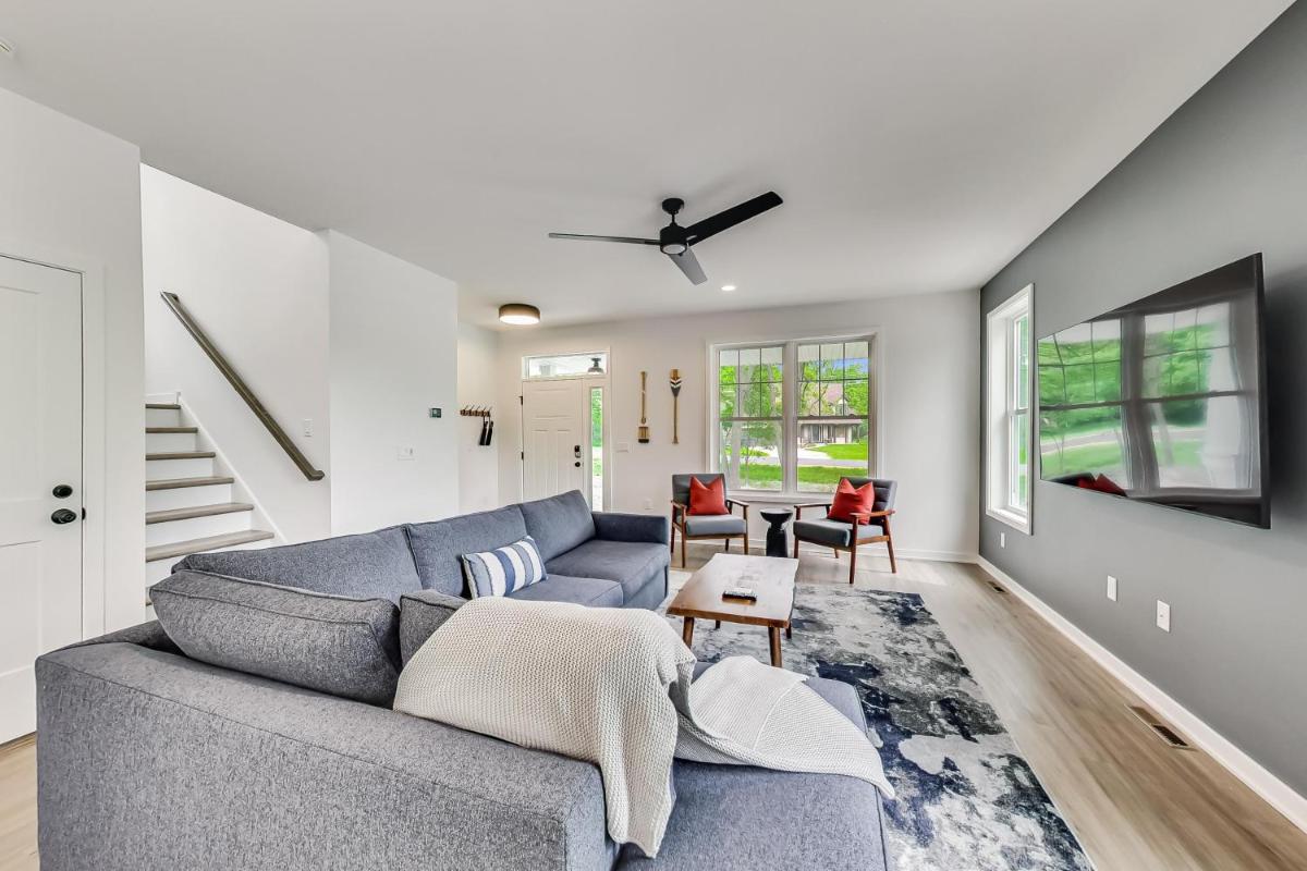 Black Point House - Housity