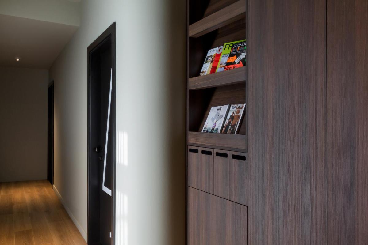 Bona Fide Main Square Designer Apartments - Housity