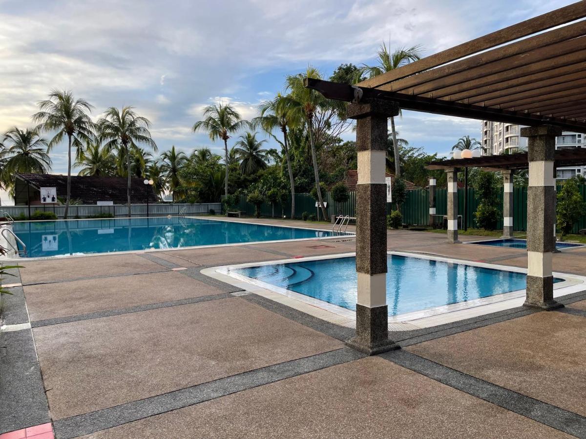 Suitetrails - Seri Bulan Apartment Teluk Kemang