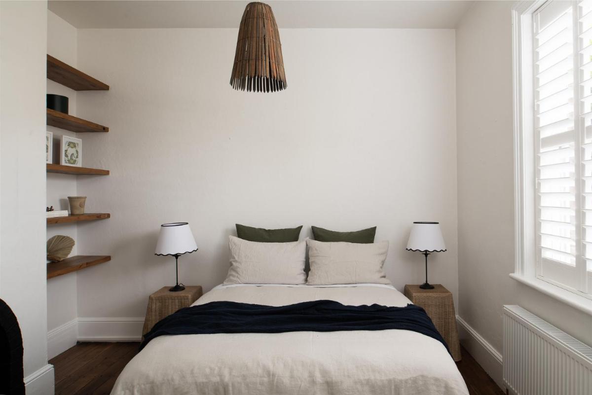 Henry’s on Balfour - Historic understated luxury - Housity