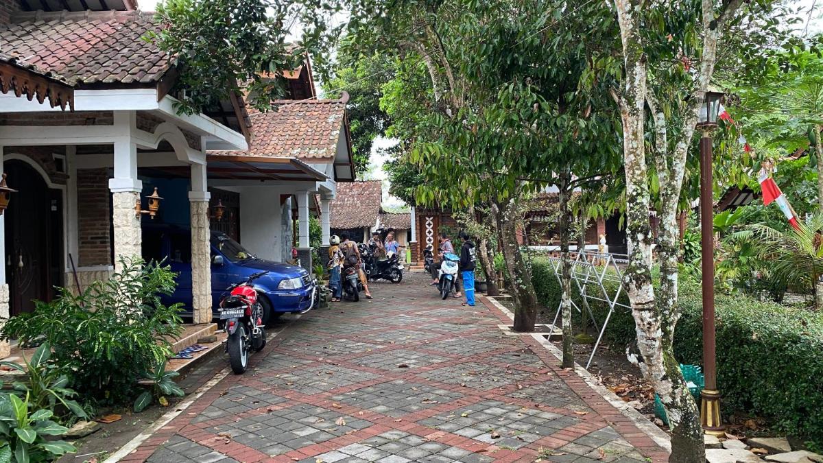 Homestay Candi Pawon Fahrurohman Syariah - Housity