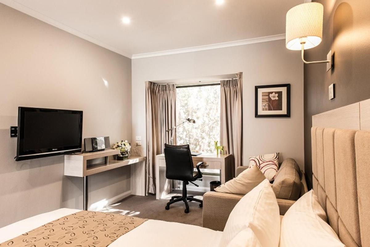 The Waverley International Hotel - Housity