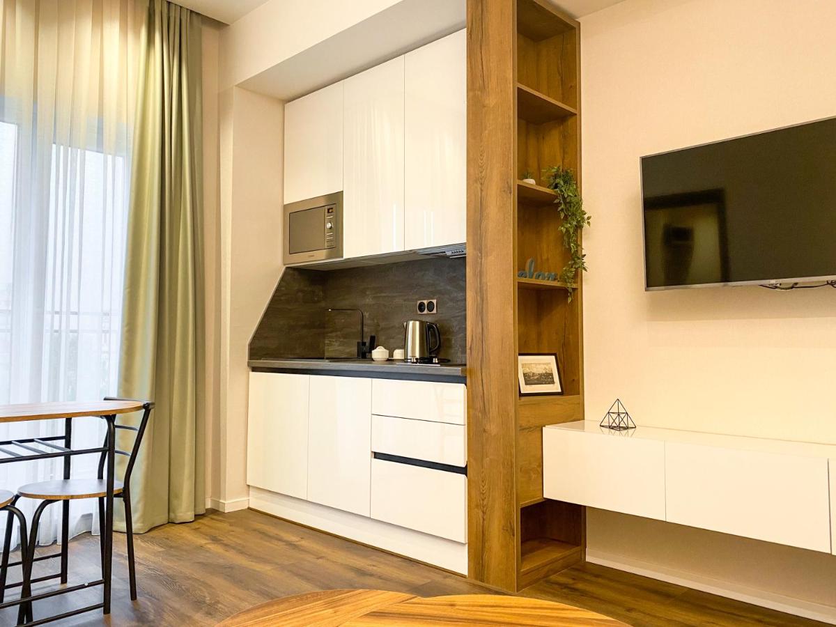 Golden Horn Apartments - Housity