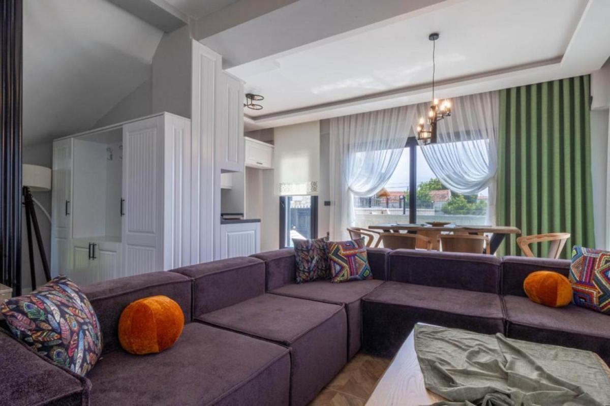 Dreamy House with Private Pool in Urla Izmir - Housity