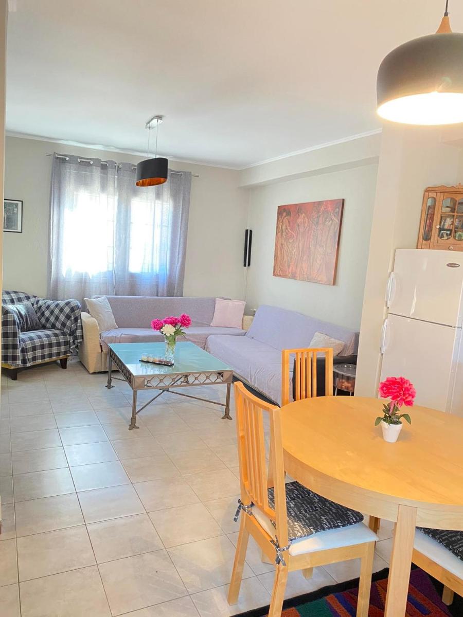 KOLOKOTRONIS’ HOUSE - Housity