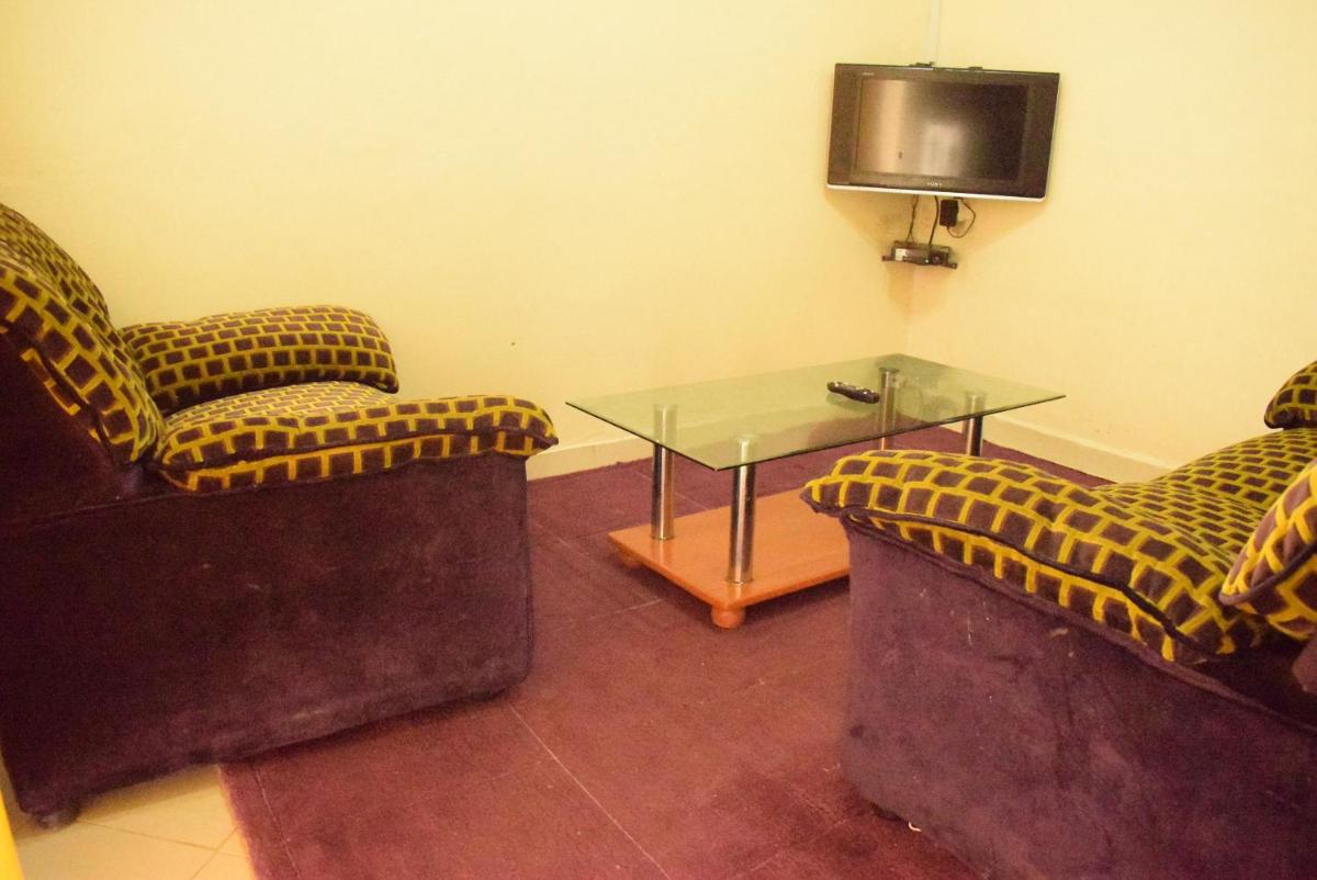 Suitetrails - Beautiful 1BR with Wi-Fi & secure parking