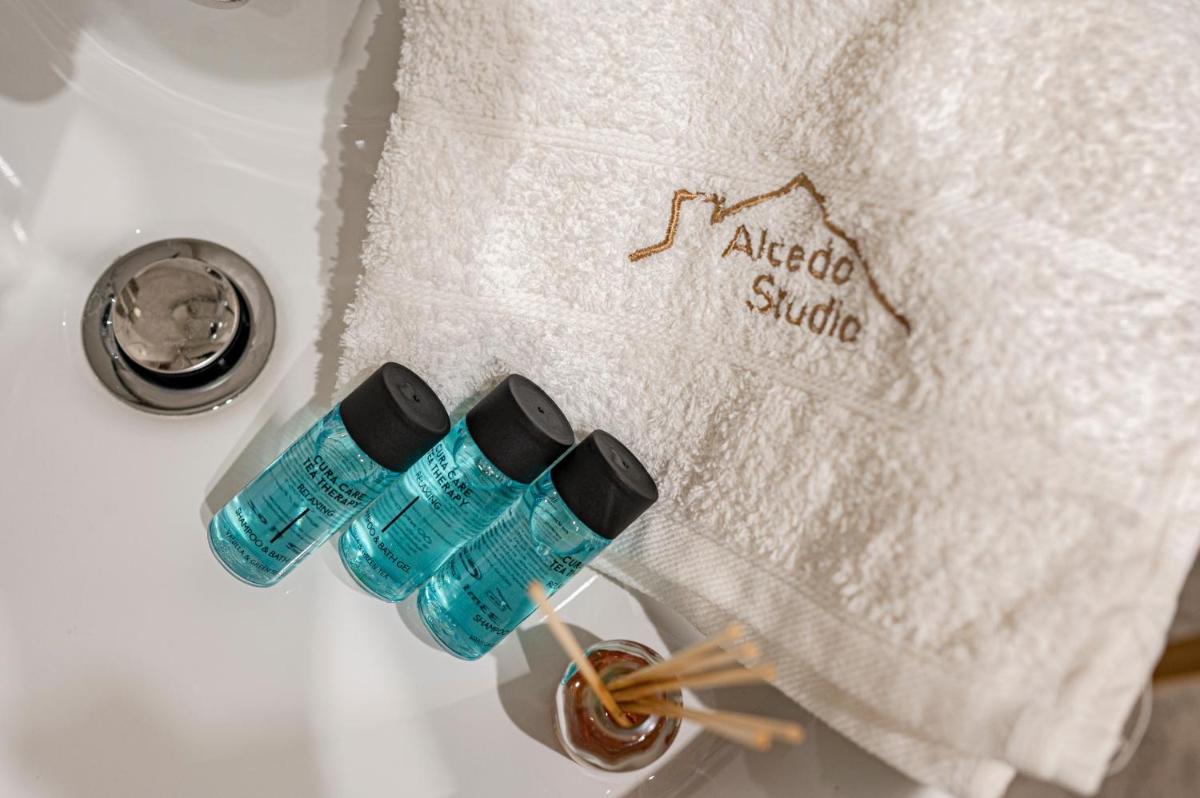 ALCEDO STUDIO - Hizvo