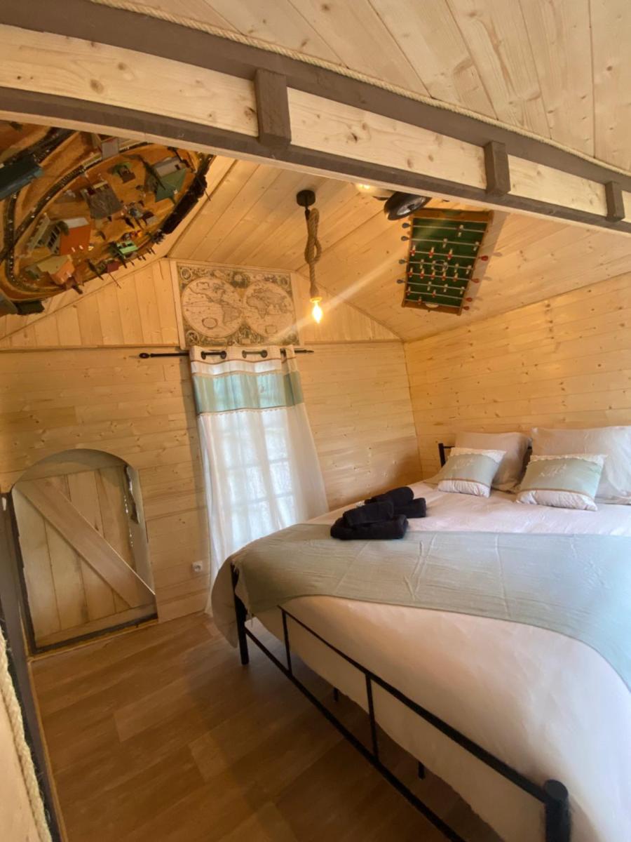 Charmante cabane perchée - Housity