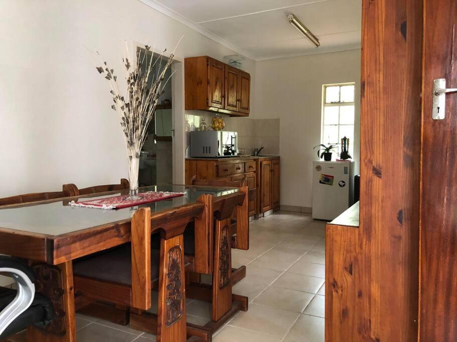 1 Bedroom Apartment Three Rivers - Housity