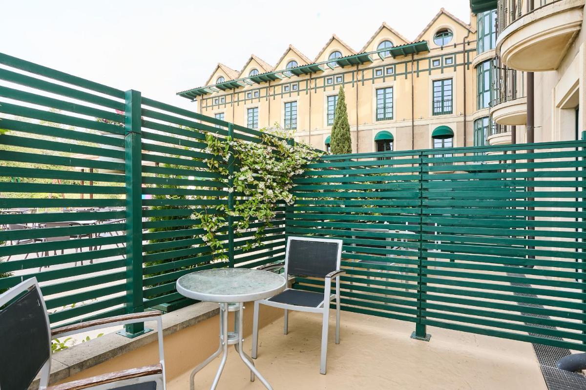 Un balcón o terraza de Hotel Silken Villa de Laguardia