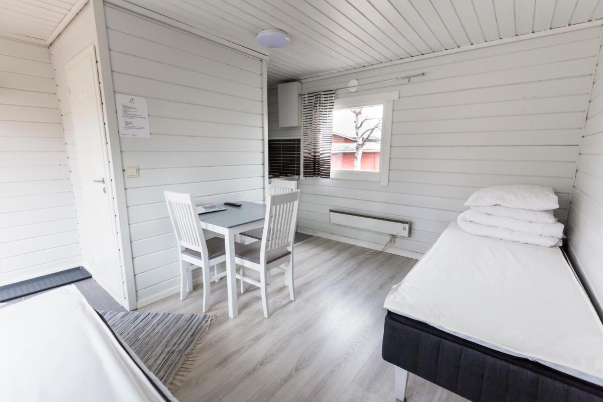 Crow Creek Cabins - Housity