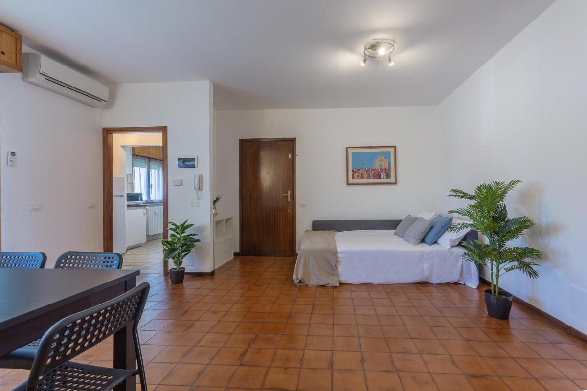 Pontelagoscuro Huge & Residential Apartment - Housity