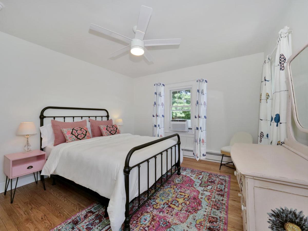 Deck View of Hudson River & Mt Beacon / Boho Suite - Housity