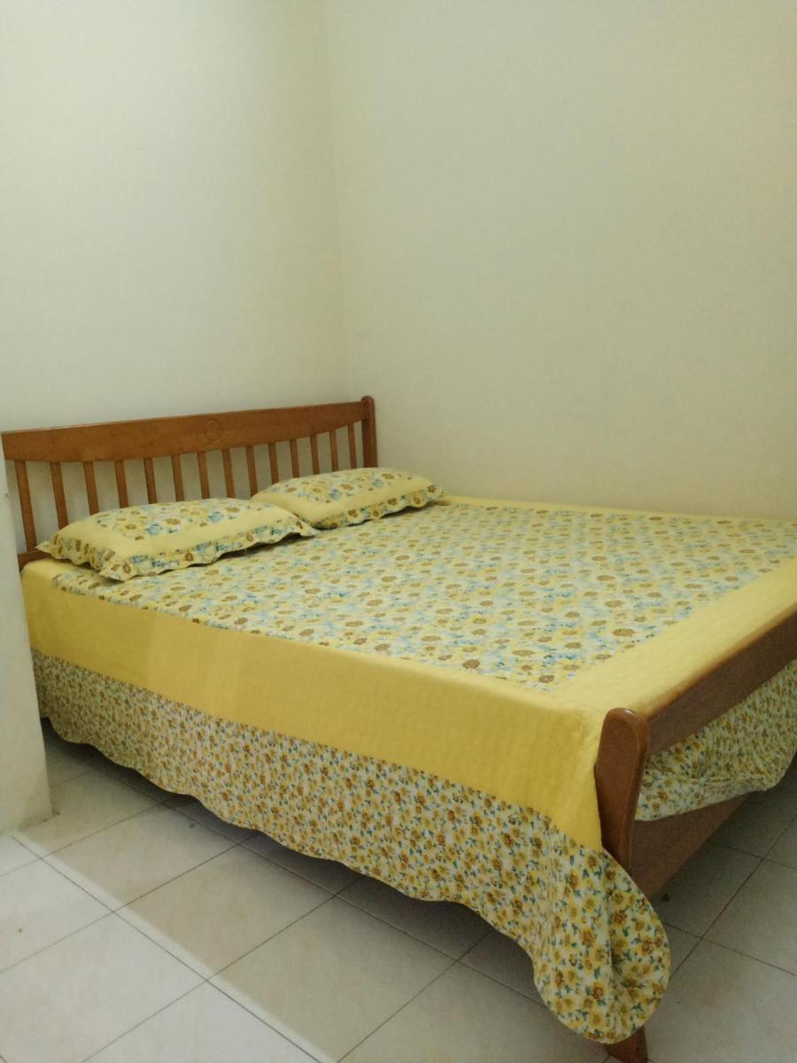 De Asmeira Homestay Gambang - Housity