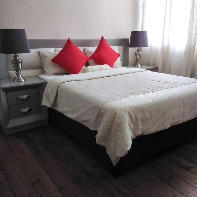Heritage Site Comfort Inn - Housity