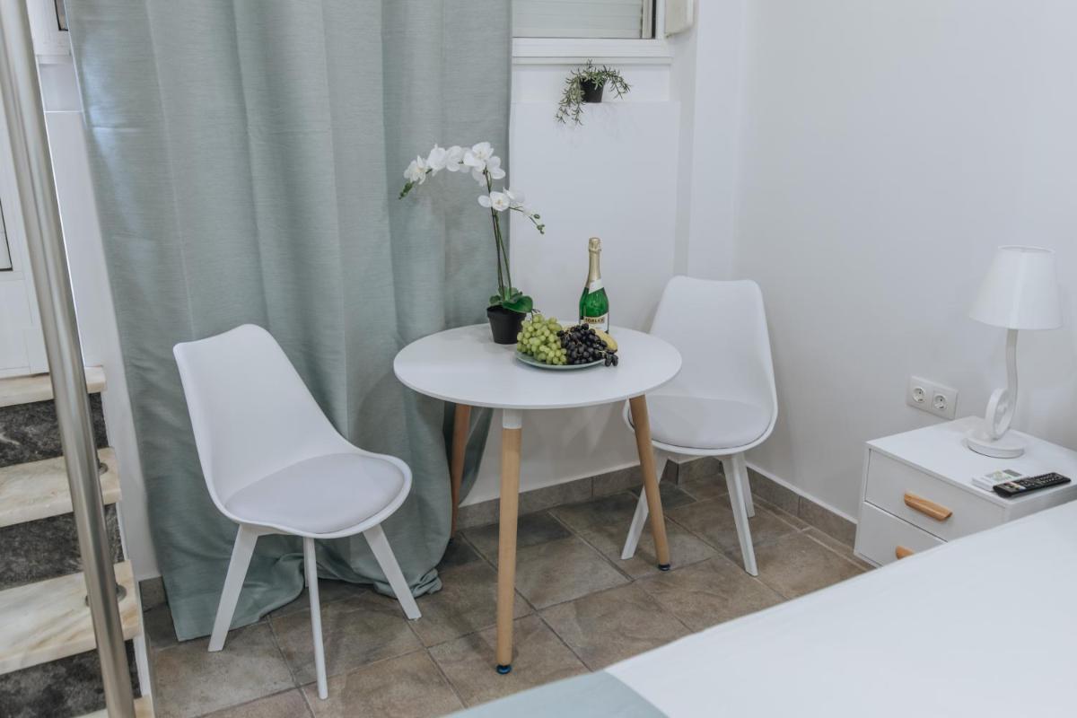 Your Cozy Sapphire Apartment VIPGreece - Housity