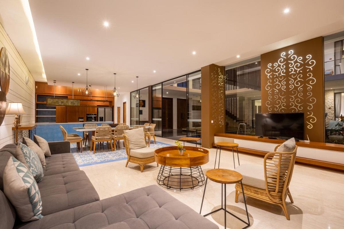 Green Luxury Villa Jimbaran - Housity