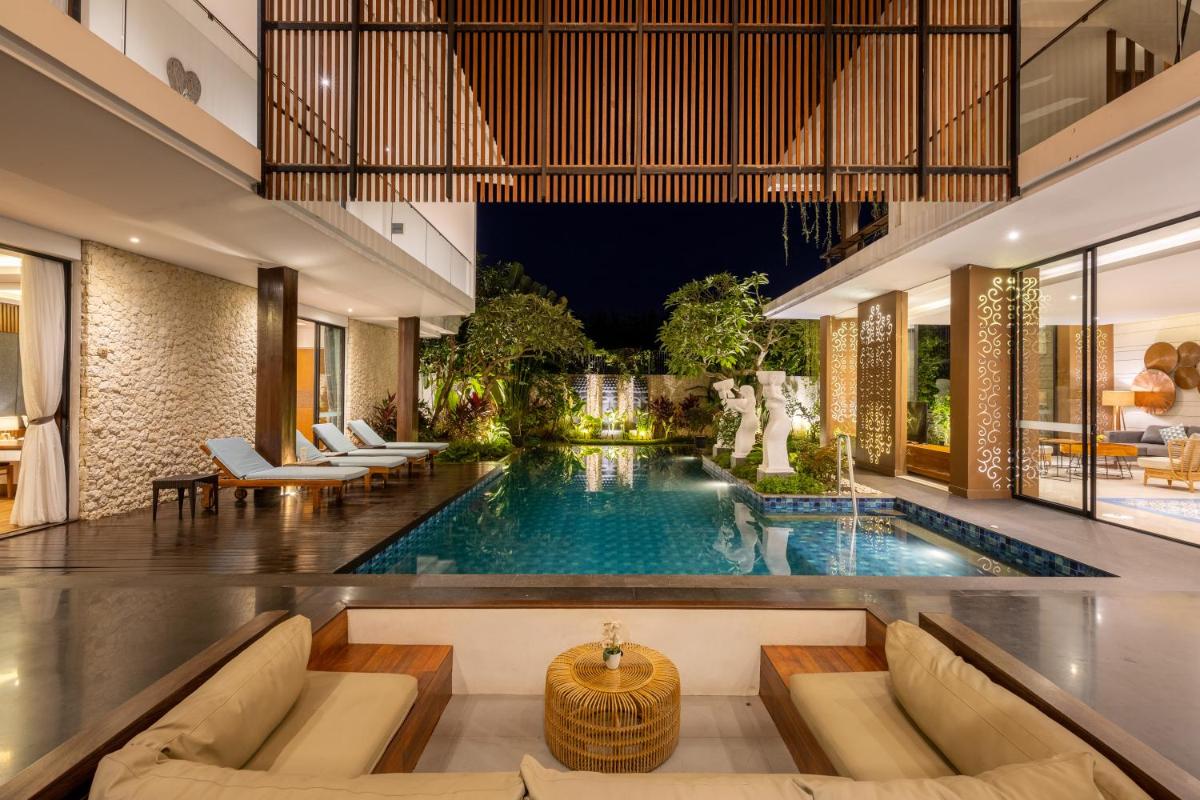 Green Luxury Villa Jimbaran - Housity