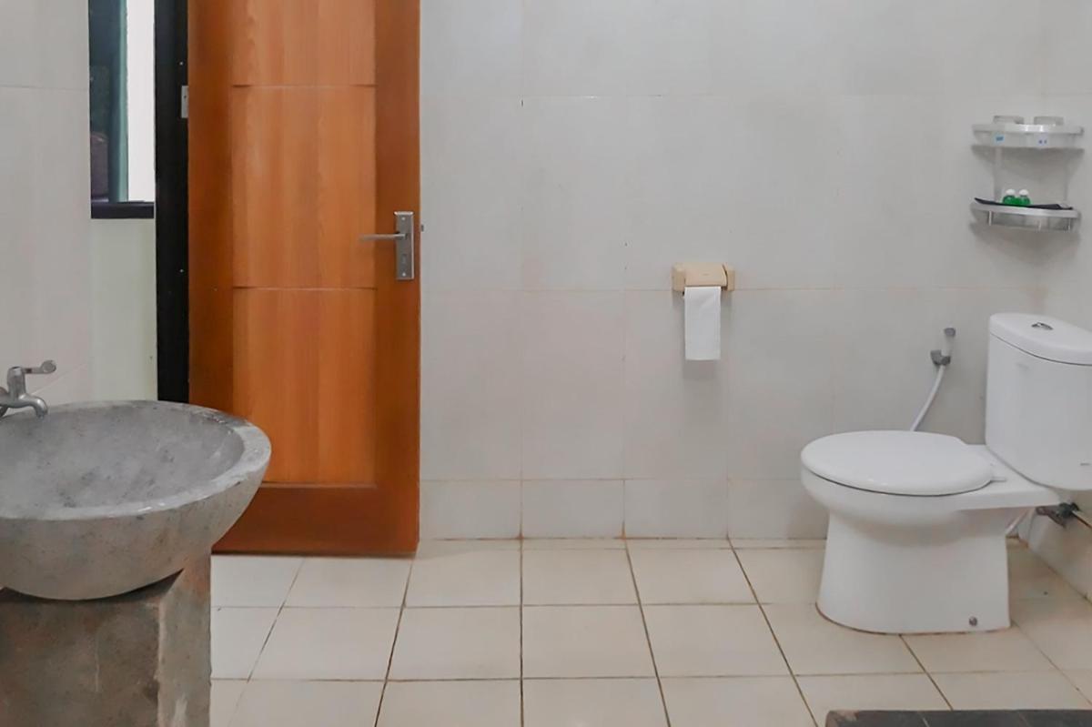 Urbanview Resort Vedca Cianjur by RedDoorz - Housity