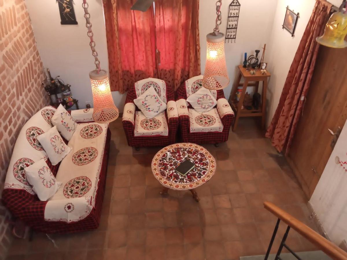 Villa Santiniketan - Housity