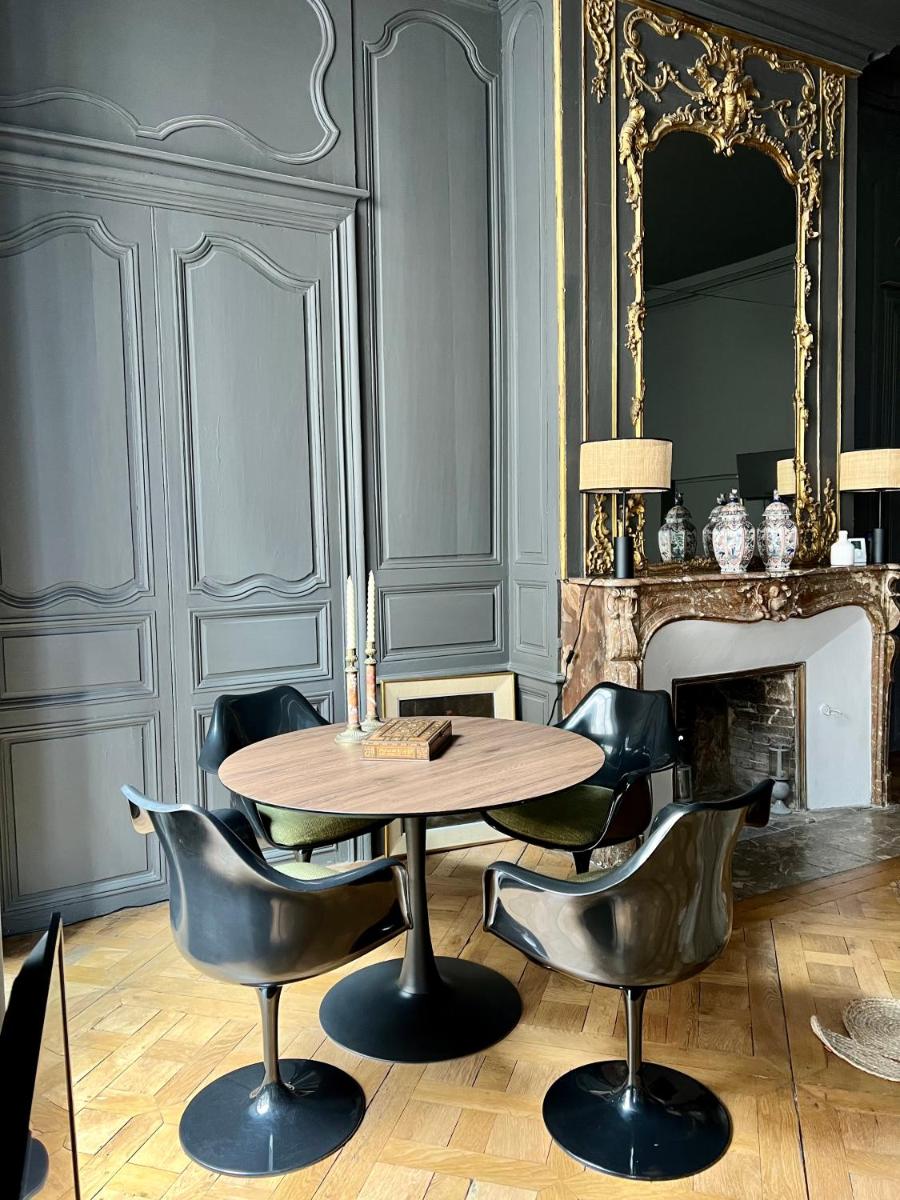 Luxueux 2 pièces 65m2 Hôtel Particulier XVII ième siècle-Centre Historique Clermont-Ferrand - Hizvo
