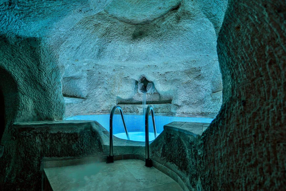 Şah Saray Cave Suites Halal Hotel - Housity