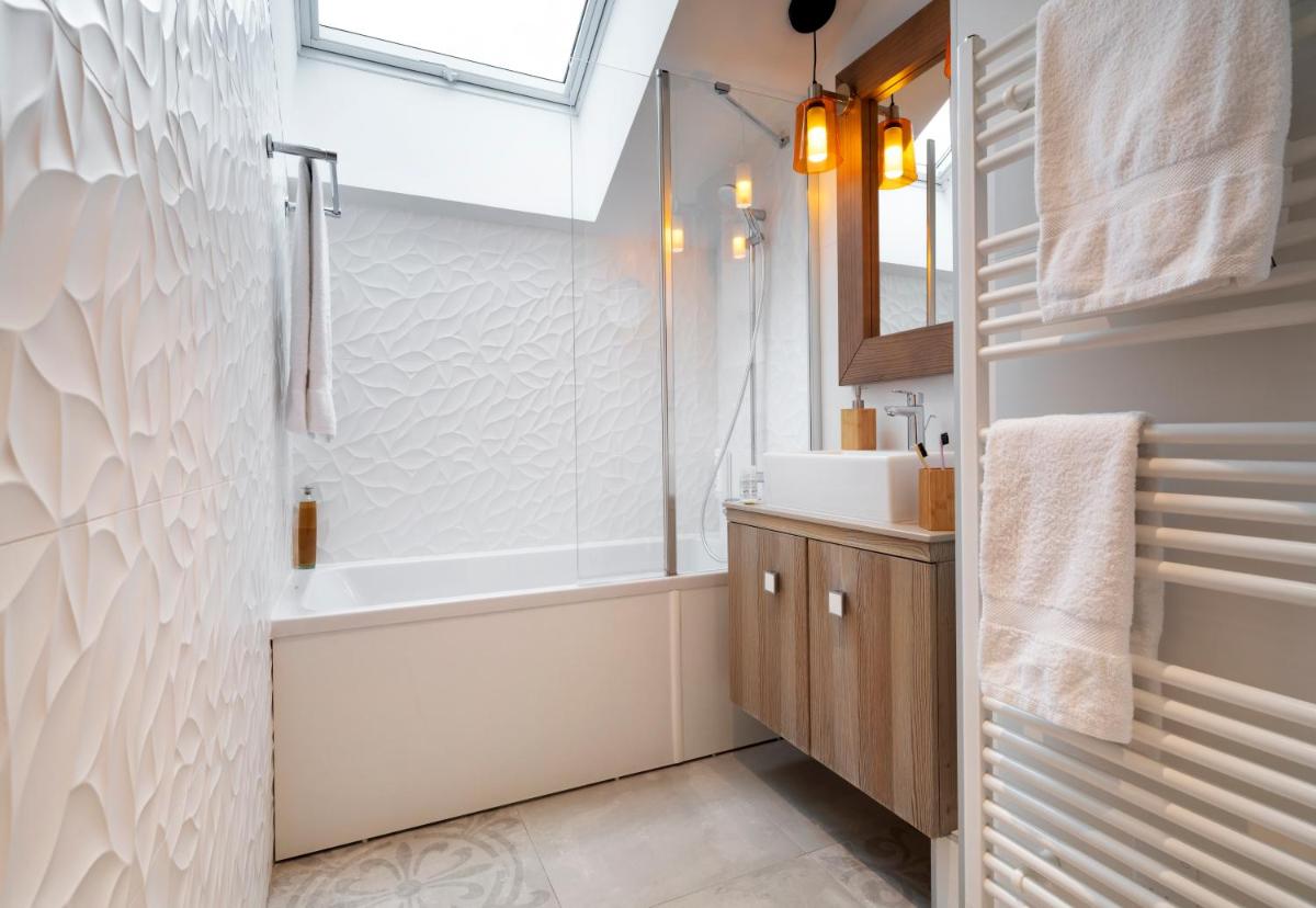 Salle de bains dans l'établissement Résidence Pierre & Vacances Premium L'Hévana
