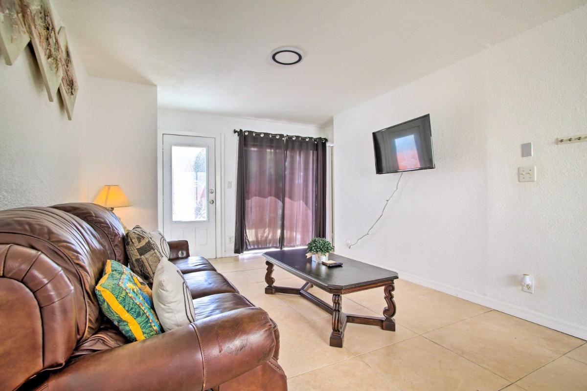 Waterfront Lauderhill Villa - Remote Escape! - Housity