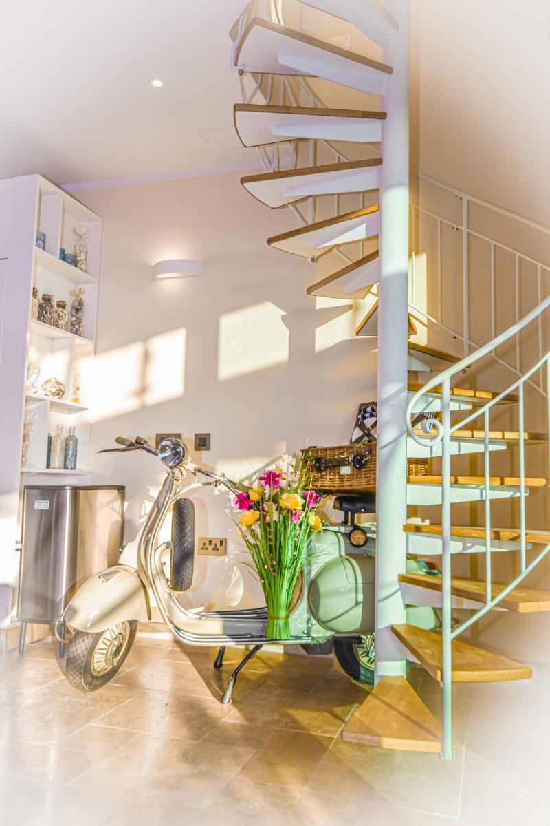 Suitetrails - Seafront Duplex Penthouse