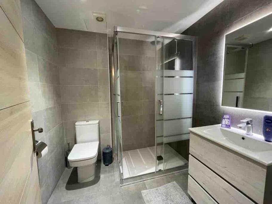 NEW! Renovated house with terrace in Cambrils - Housity