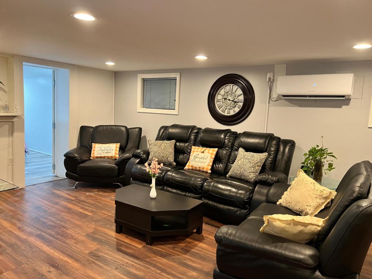 1 Bedroom Apartment - Housity