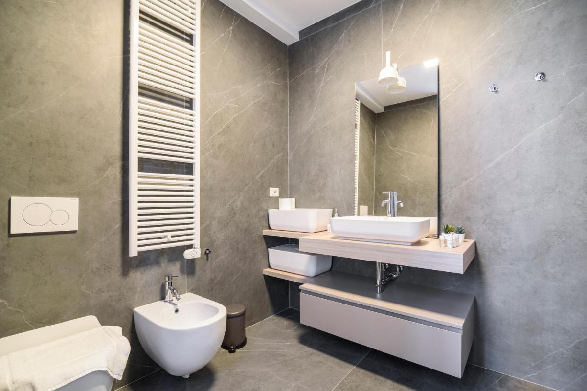 [DUOMO] Free Parking and Private Terrace - Housity