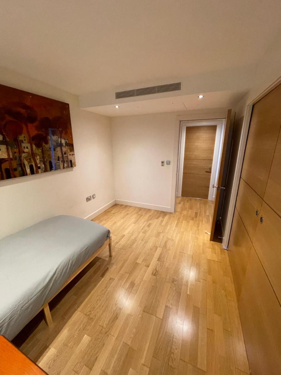 Imperial Wharf, Chelsea, - Housity