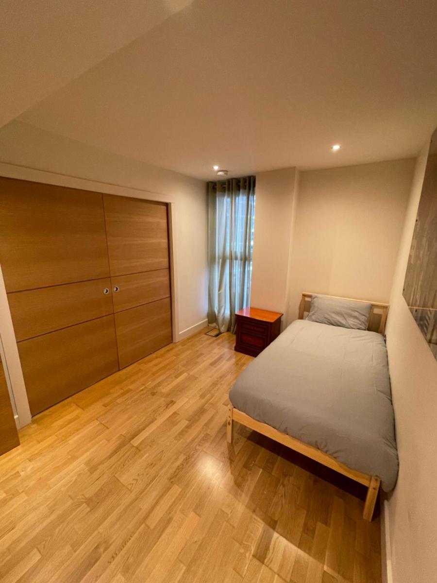 Imperial Wharf, Chelsea, - Housity