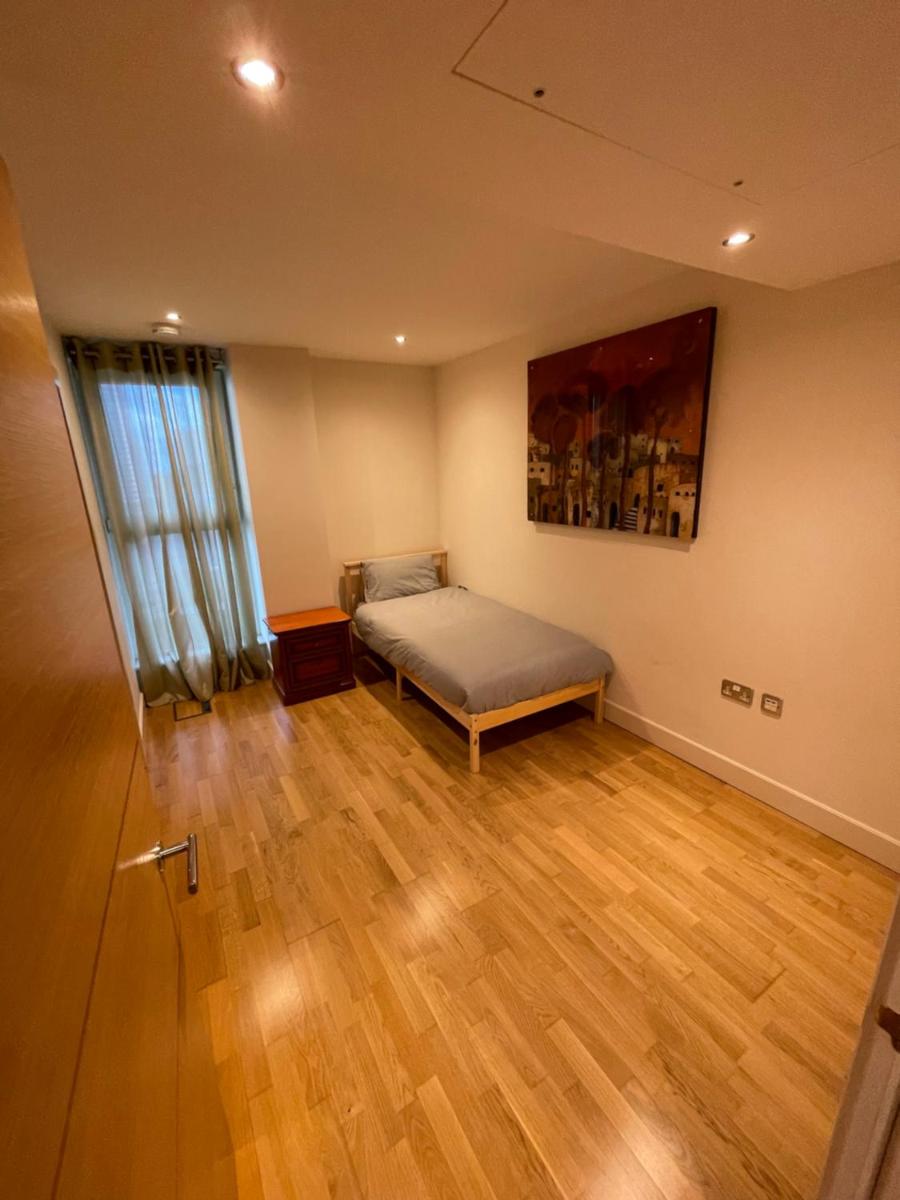 Imperial Wharf, Chelsea, - Housity