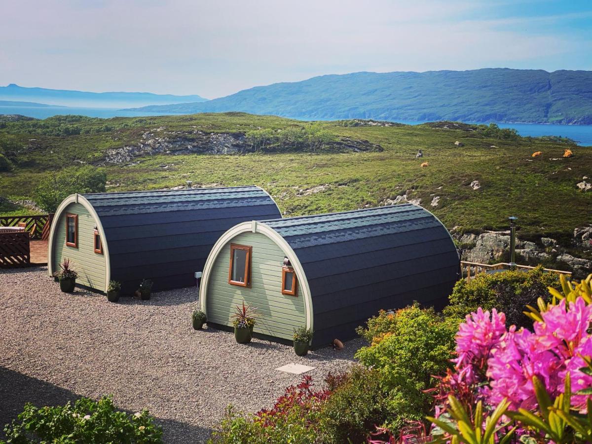 Duirinish Pods with Private Hot Tubs and Duirinish Bothy with No Hot Tub - Housity