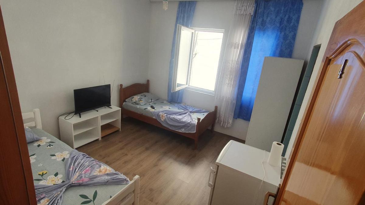 ARBI GUEST House - Housity