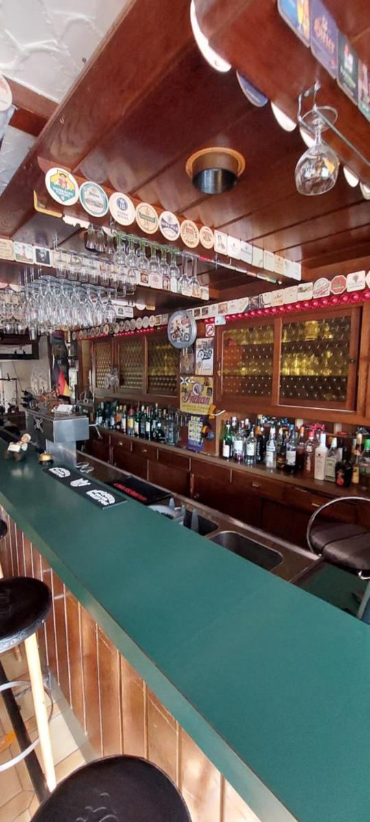 Black Bear Bikers Pub-Hotel - Housity