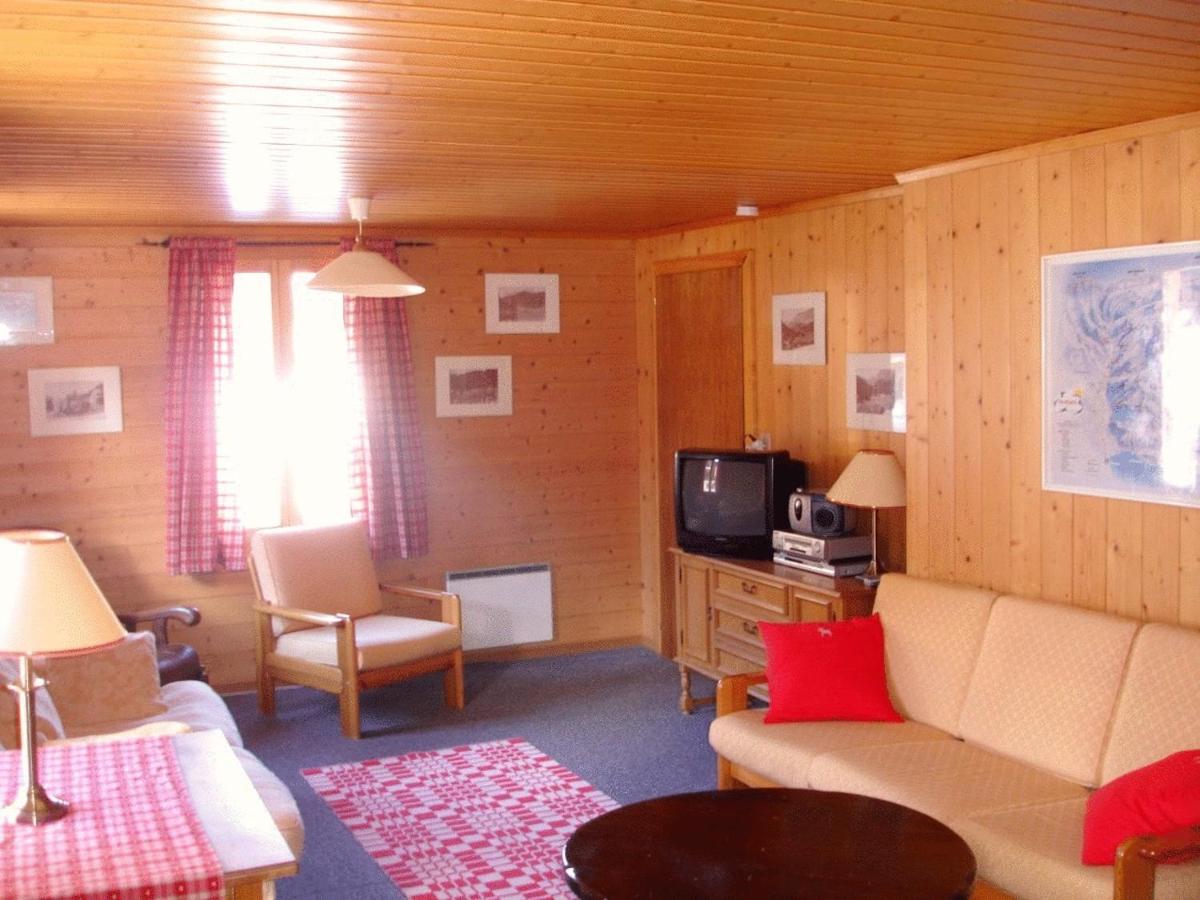 Chalet Suisse Bed and Breakfast - Housity
