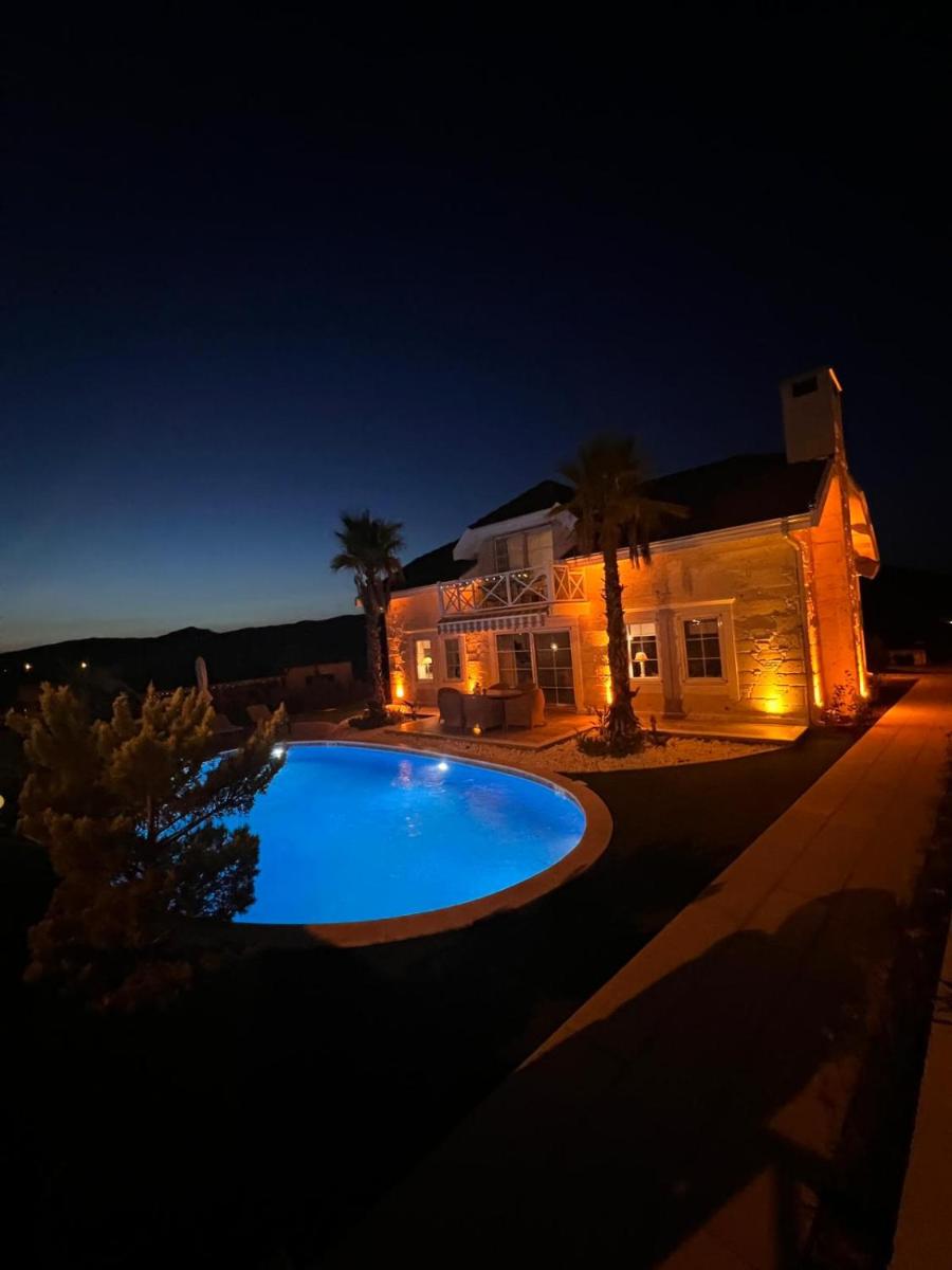 Villa Ladybug Unique design of your dreams - Housity