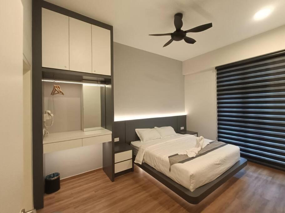 Suitetrails - ABC Homestay (The COVE Hillside Residence 酷峰楼)