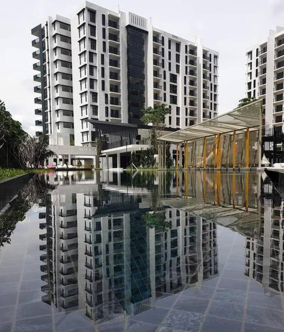Suitetrails - ABC Homestay (The COVE Hillside Residence 酷峰楼)