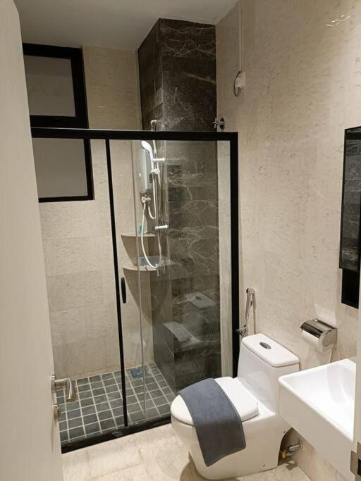 Suitetrails - ABC Homestay (The COVE Hillside Residence 酷峰楼)