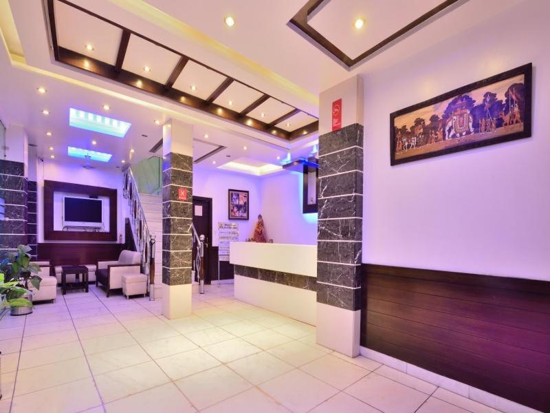 Hotel Sai International - Housity