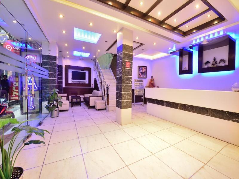 Hotel Sai International - Housity