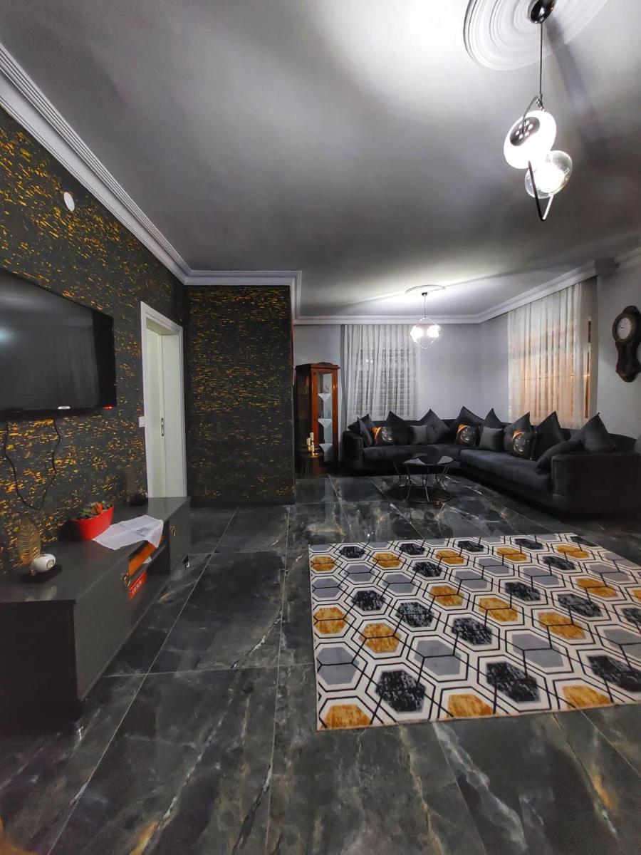 ?ura villa - Housity