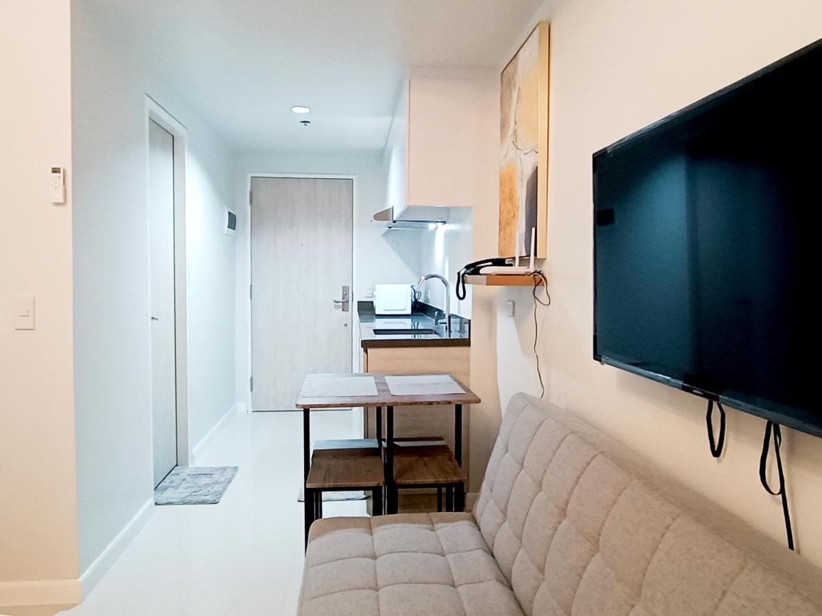 Mandani Bay Cebu Near CDU and Parkmall - Housity
